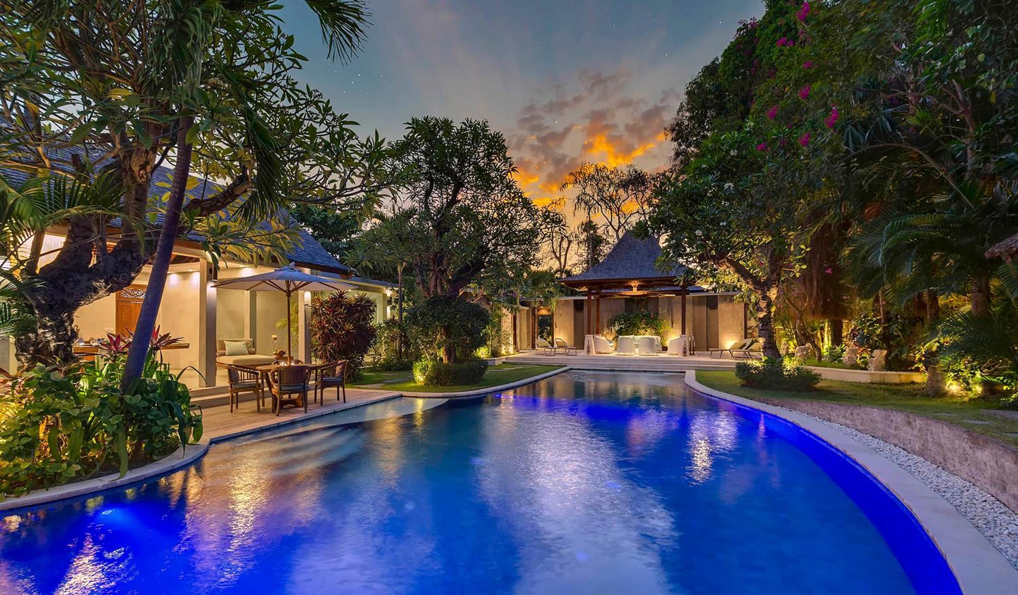 Lataliana Seminyak Villa Kültér fotó