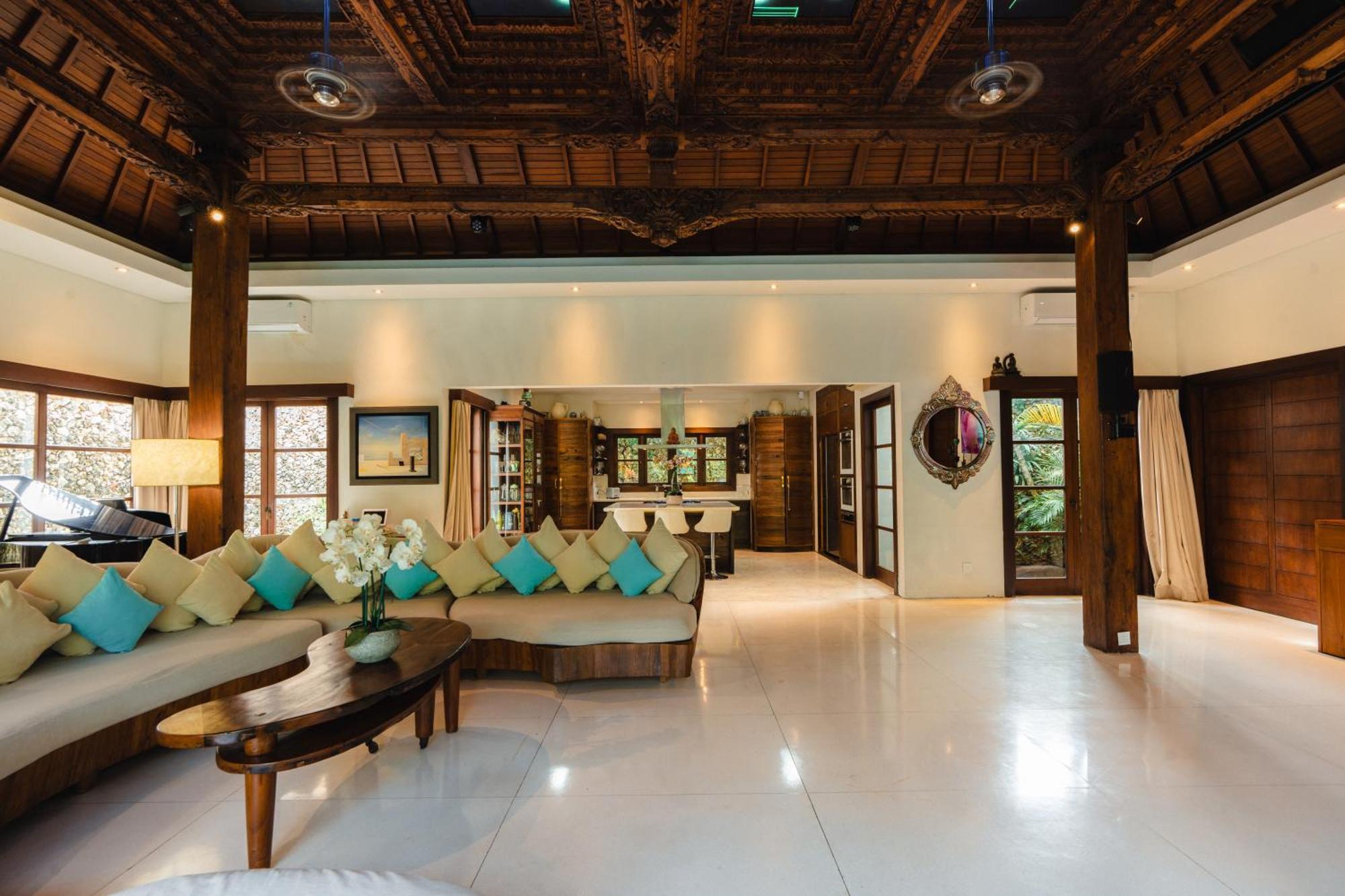 Lataliana Seminyak Villa Kültér fotó